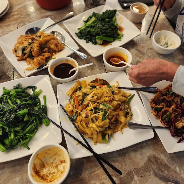 Sinh Sinh中国餐厅 10